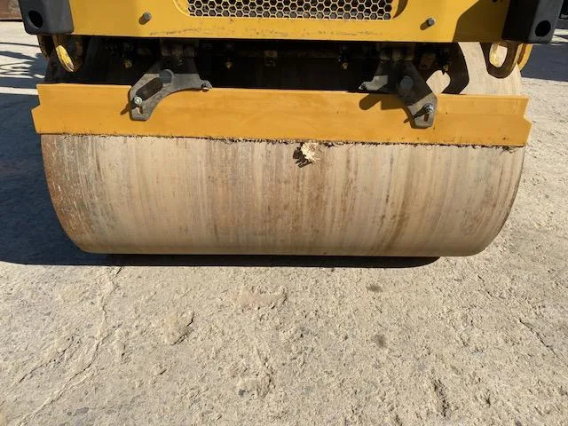 Cat CB 2.7 Road Roller Caterpillar Road Machinery Engineering & Construction Machinery