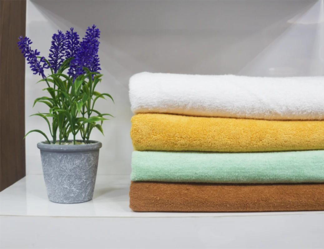 Premium Compressed Quick-Absorbent Easy Dry Eco-friendly towels for Spa, Hospital, Hotels & Resorts Terry Bath Towels 700 Gsm
