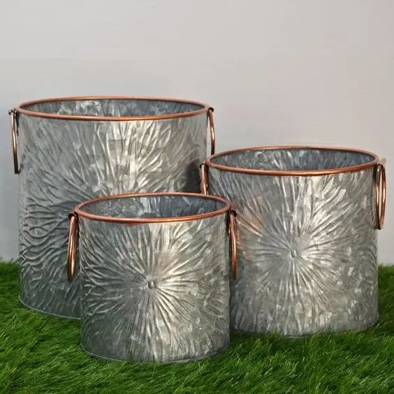 UNIQUE AND ELEGANT DESIGN GARDEN PLANTER GALVANIZED POWDER COATED TUBE FOR GARDEN DECOR CHEAP METAL FLOWER PLANTER