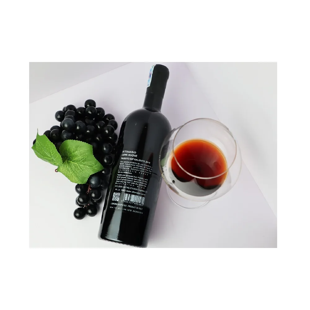 Table pairing with red ruby color serve game dishes alcoholic drinks Attanasio Lune nuove Passtio IGP Salento 2019 from Italy