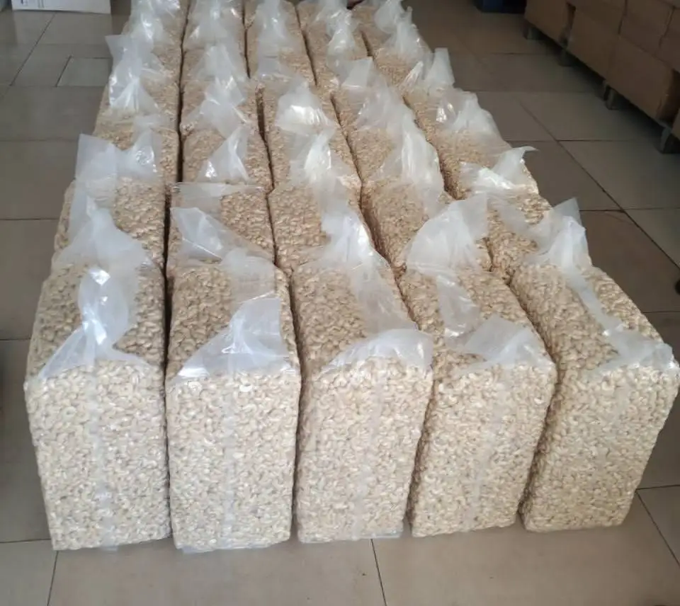 Прямая Заводская поставка w240 w320 орехи кешью из Вьетнама самый дешевый kaju с органическим культивированием новый сезон