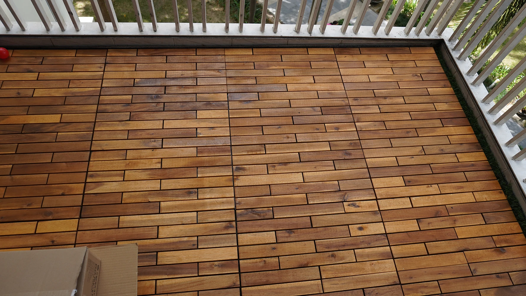 Trendy Modern Wooden Acacia Rectangle Decking Tiles 12mm Smooth Interlock Design for Easy Assembly for Outdoor Balcony Flooring