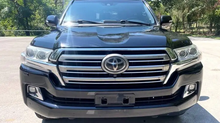 2017 Toyota Land Cruiser fairly used