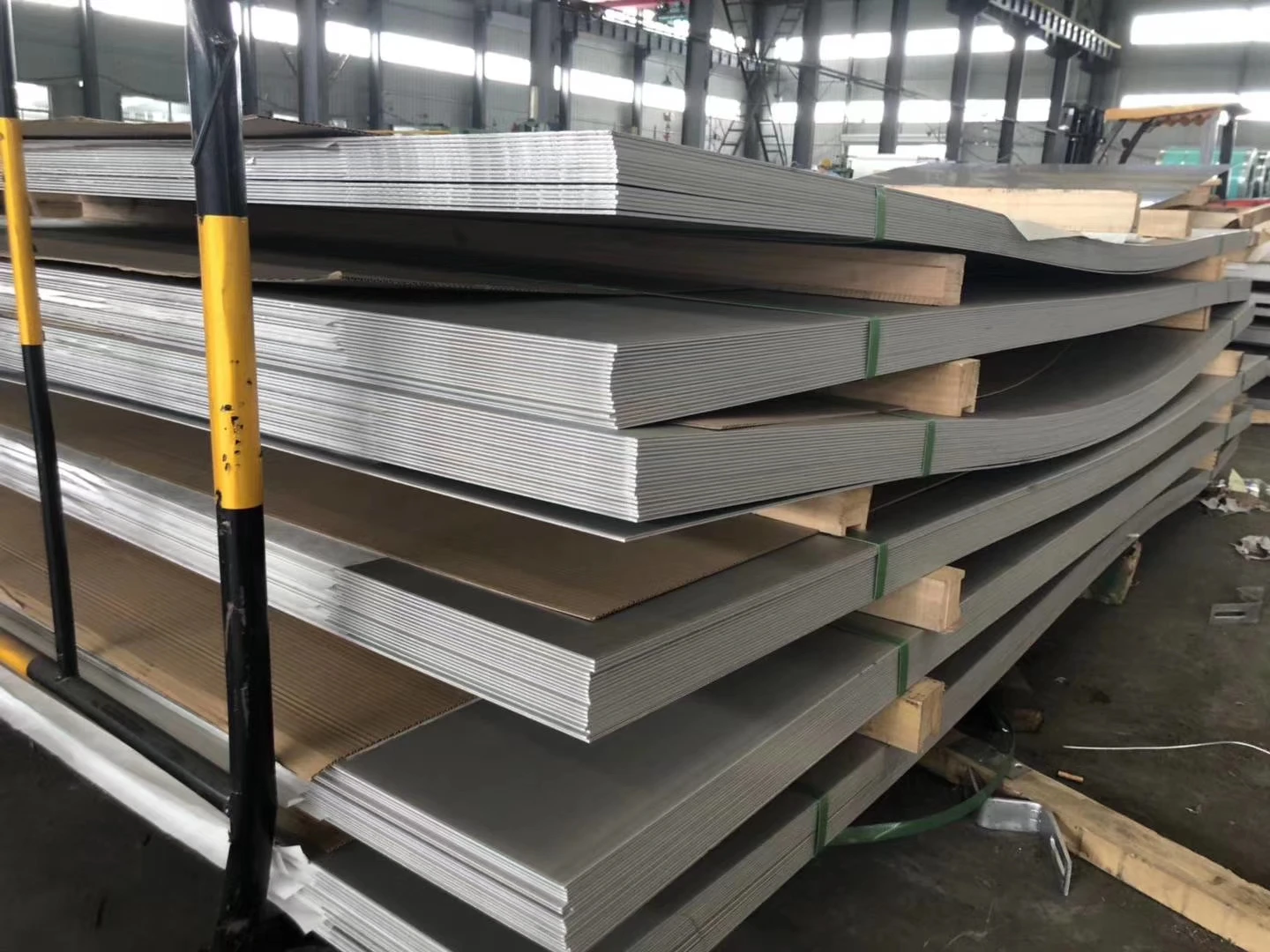 BMJ Metal 0.3mm 1mm 3mm no.4 mirror etched stainless steel sheet price marine grade 316l 1x2 meter 4 thickness