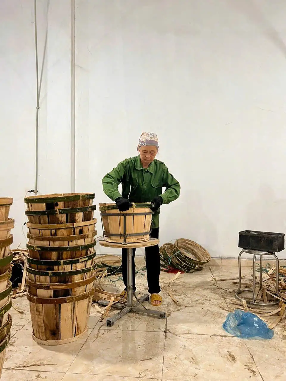 Garden Natural Wooden Baskets Wood Crab Bushel Wooden VIETNAM cheapest used for Seafood crabsbaskets