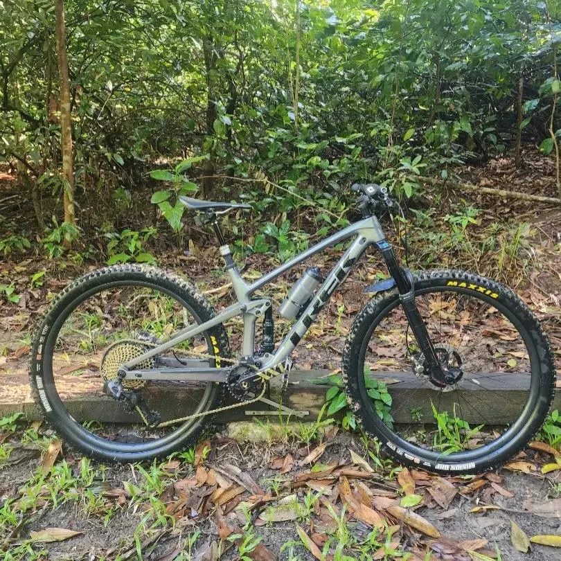 JUST IN 100% 2021 Top Fuel Project 1 Prismatic Pearl.AXS components