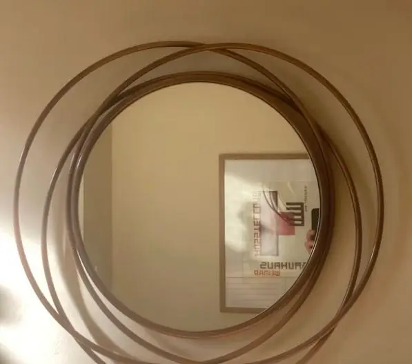 Latest Design Rounded Golden Plated Metal Wall Mirror Unique Style Wall Art Iron Hanging Frame for Living Room Christmas