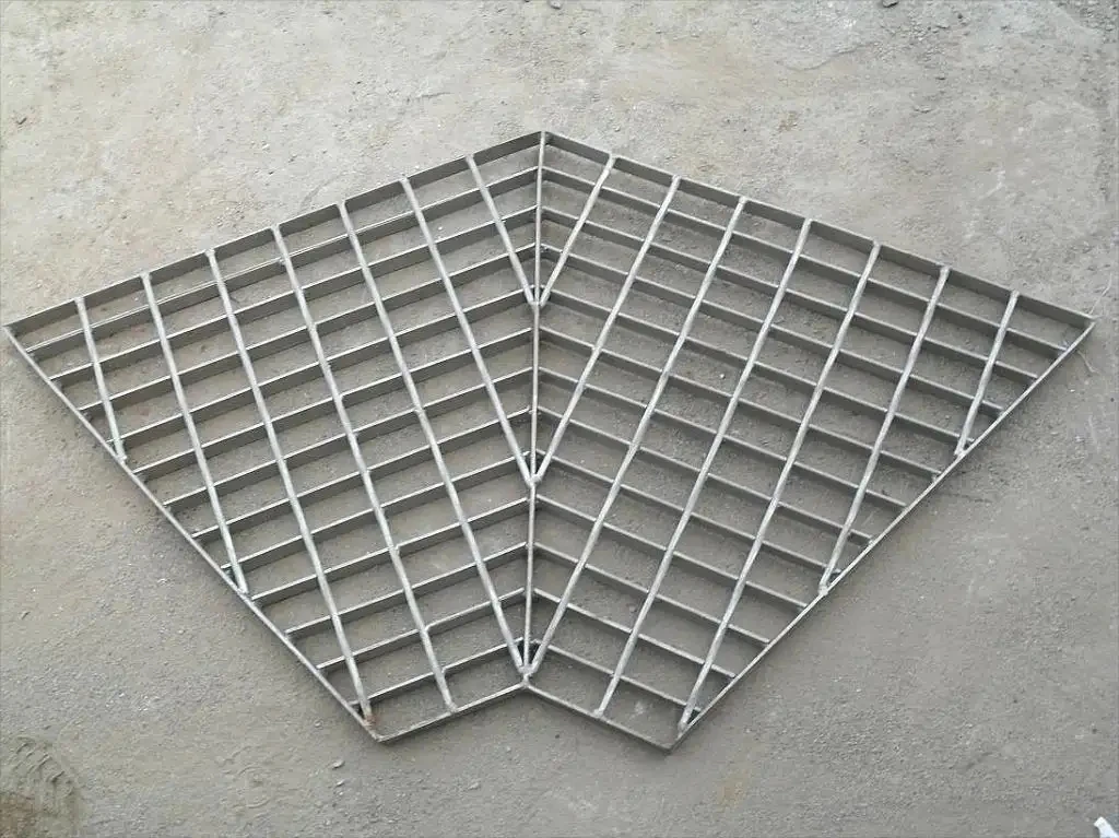 Heavy Duty Welding Hot Dipped Galvanized Grating Mesh High Load Heavy Duty Steel Grating