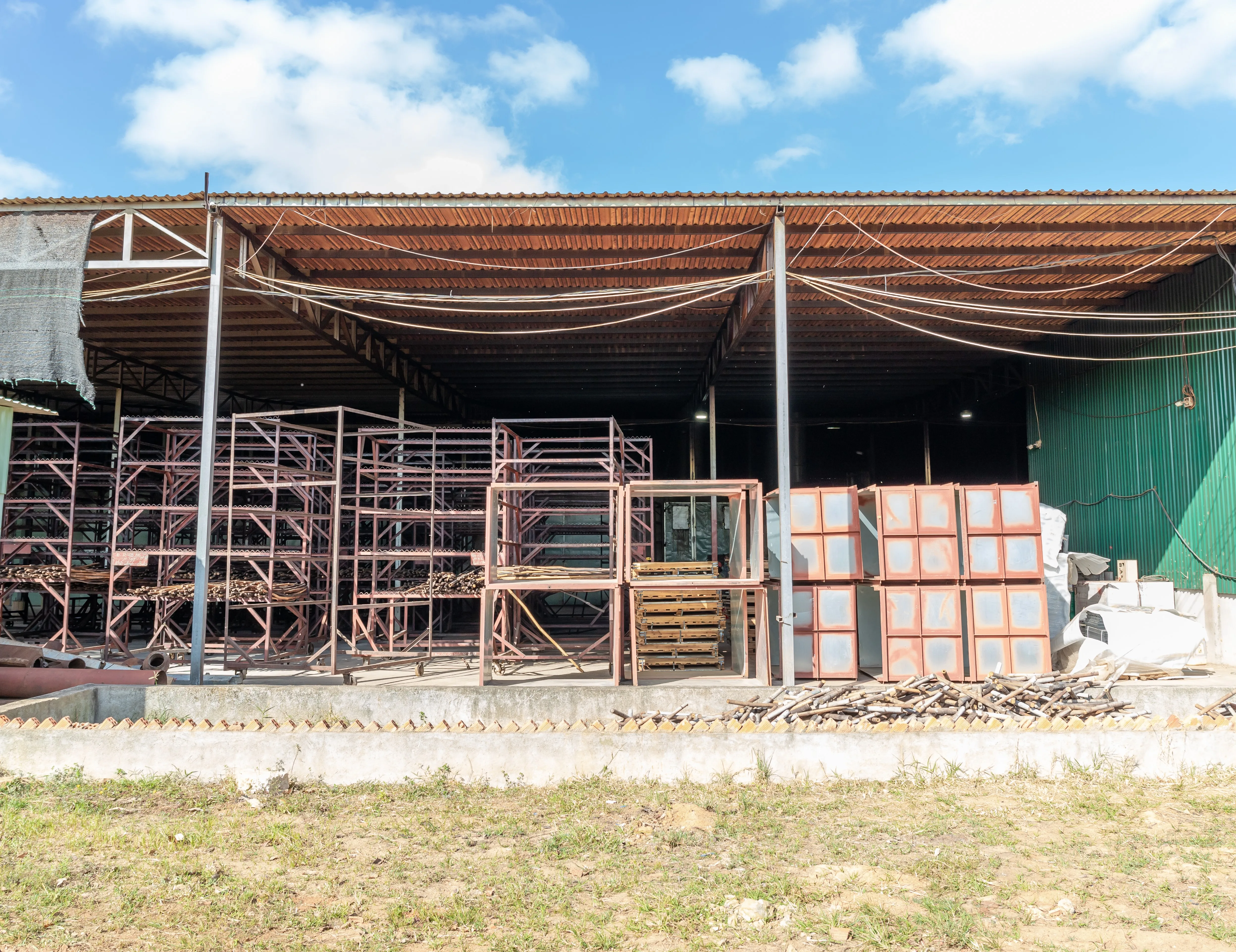 Rubber RSS3 Best Price Synthetic Polyisoprene Rubber ISOPRENE Rubber Bags Yellow Light Shoe Key Block Industrial Tuya Packaging