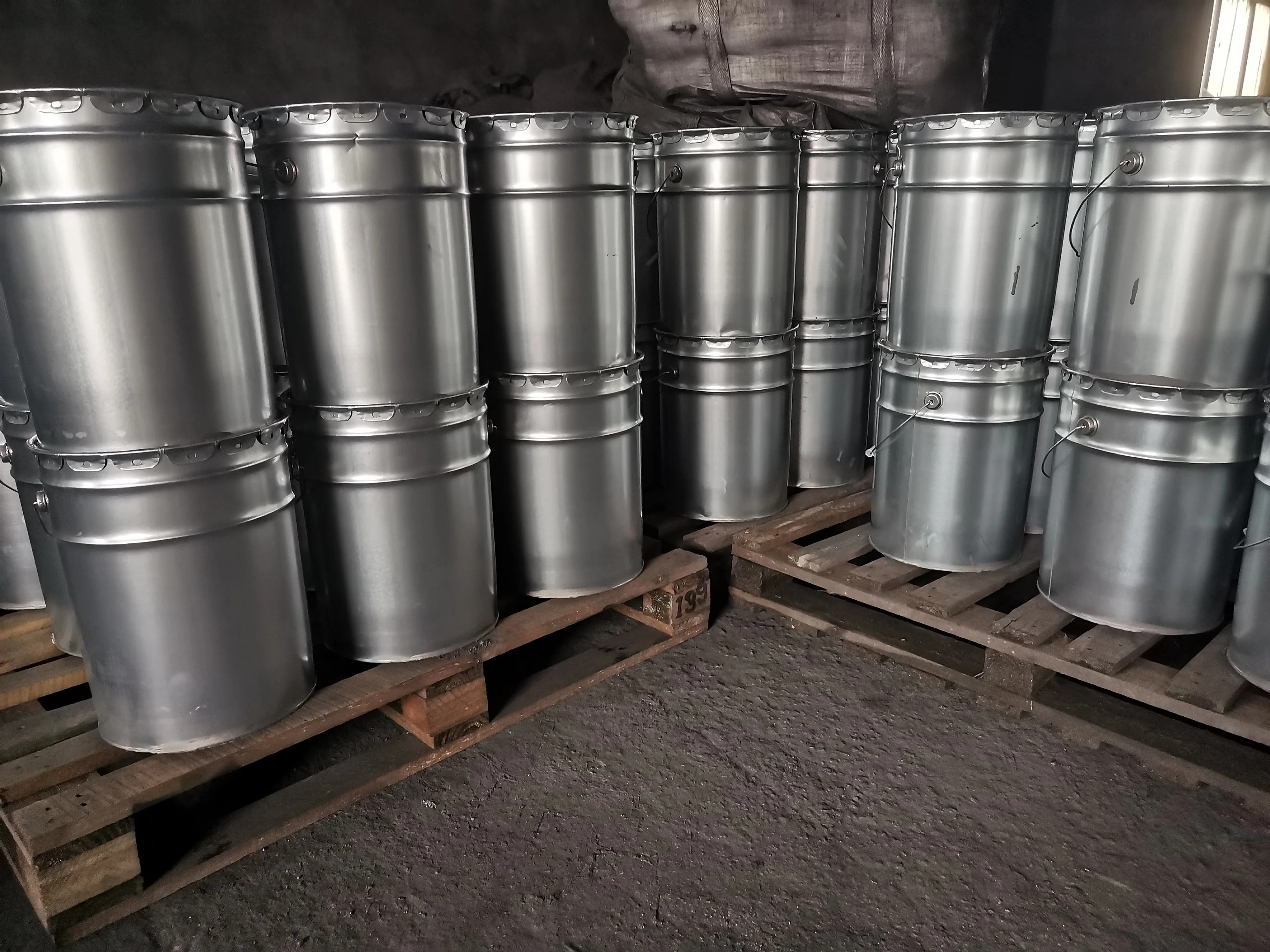 Graphite Emulsion for forging and mold release, made in China, quality assurance