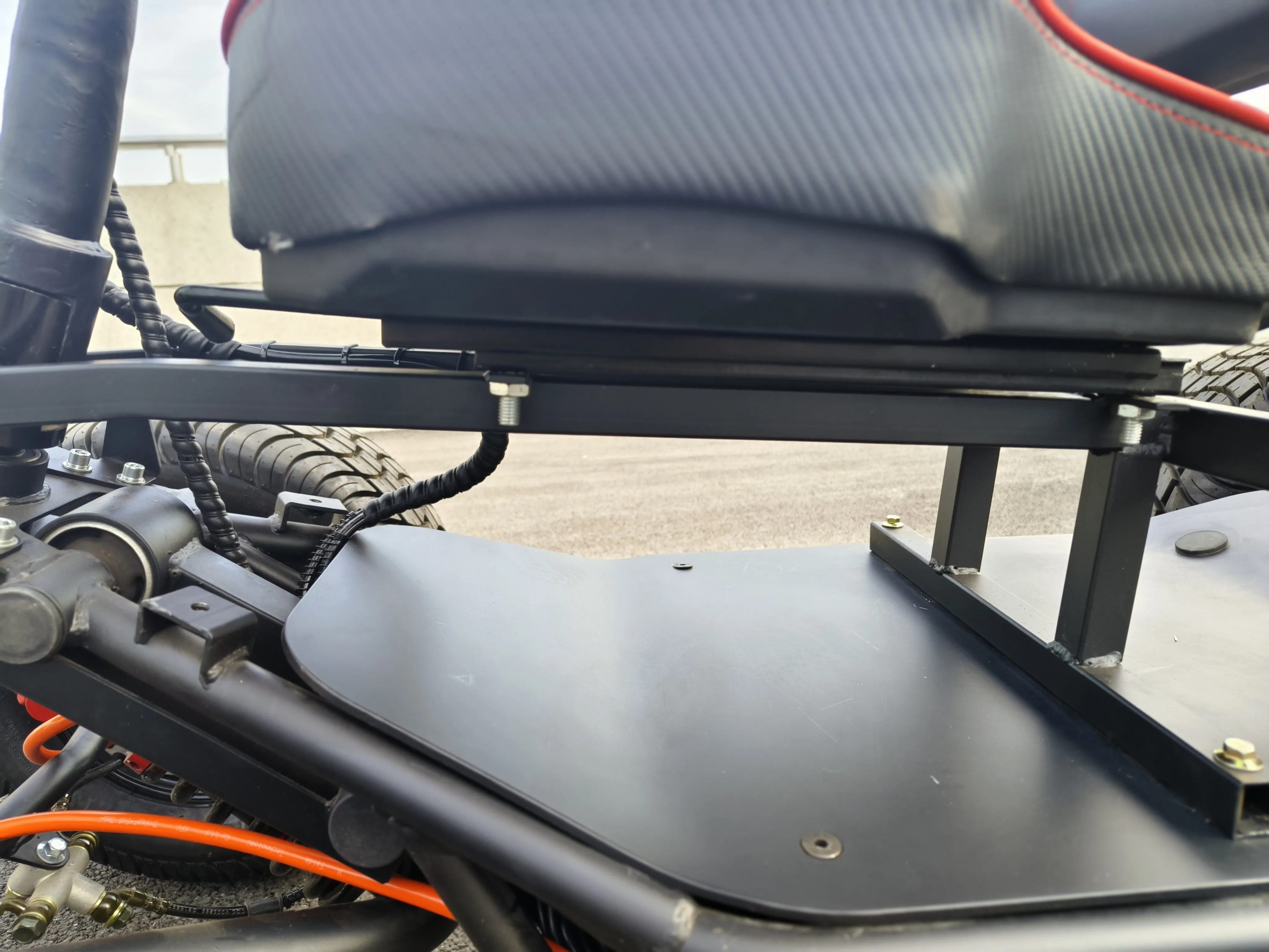 (QT-E01 B) Wholesale 6000W Mobility Scooters Electric 4 Wheel Travel New Car with Car Bumpers