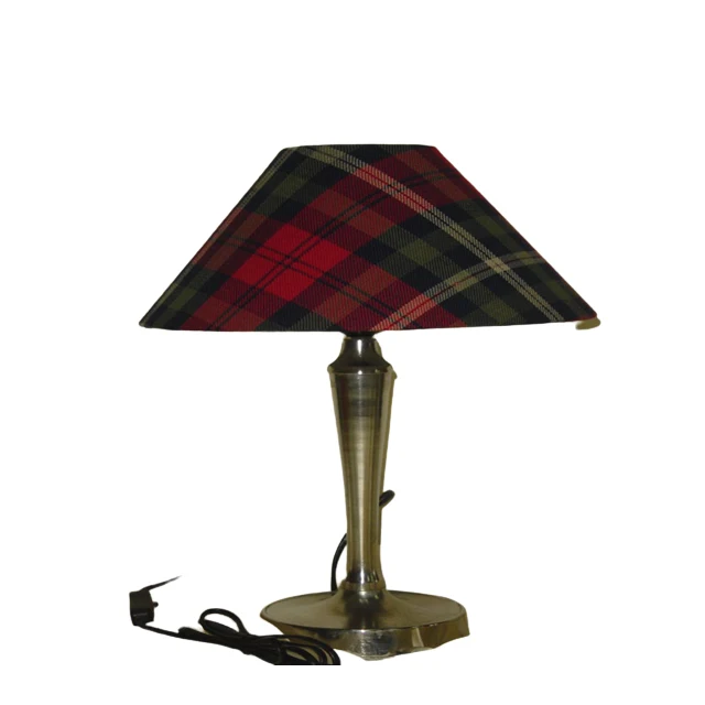 Настольная сенсорная Металлическая лампа декоративный светильник для стола простая модель освещения гостиной дома ресторана