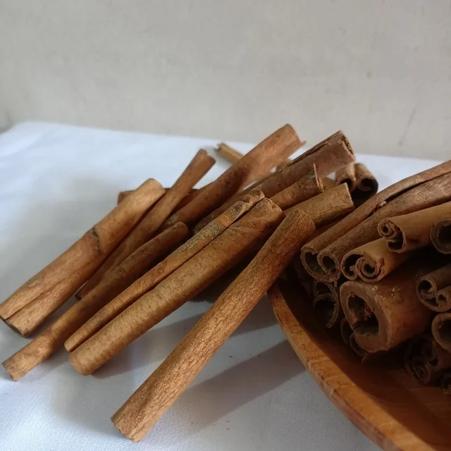 LOW PRICE HIGH QUALITY WHOLESALE NATURAL CINNAMON STICK 100%  INDONESIA ORIGIN EXPORT QUALITY