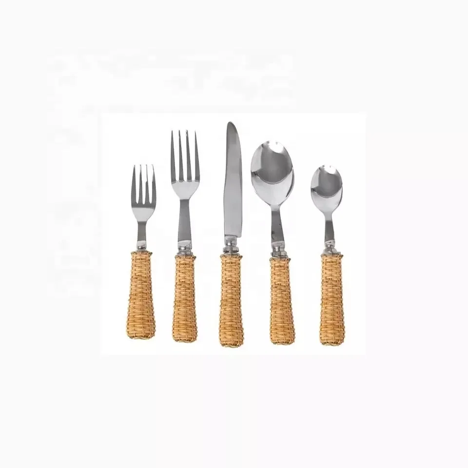 Cutlery Set For Salad Server With Uncommon And shapeliness Metal Wire Design Handle unique luxury look cutlery