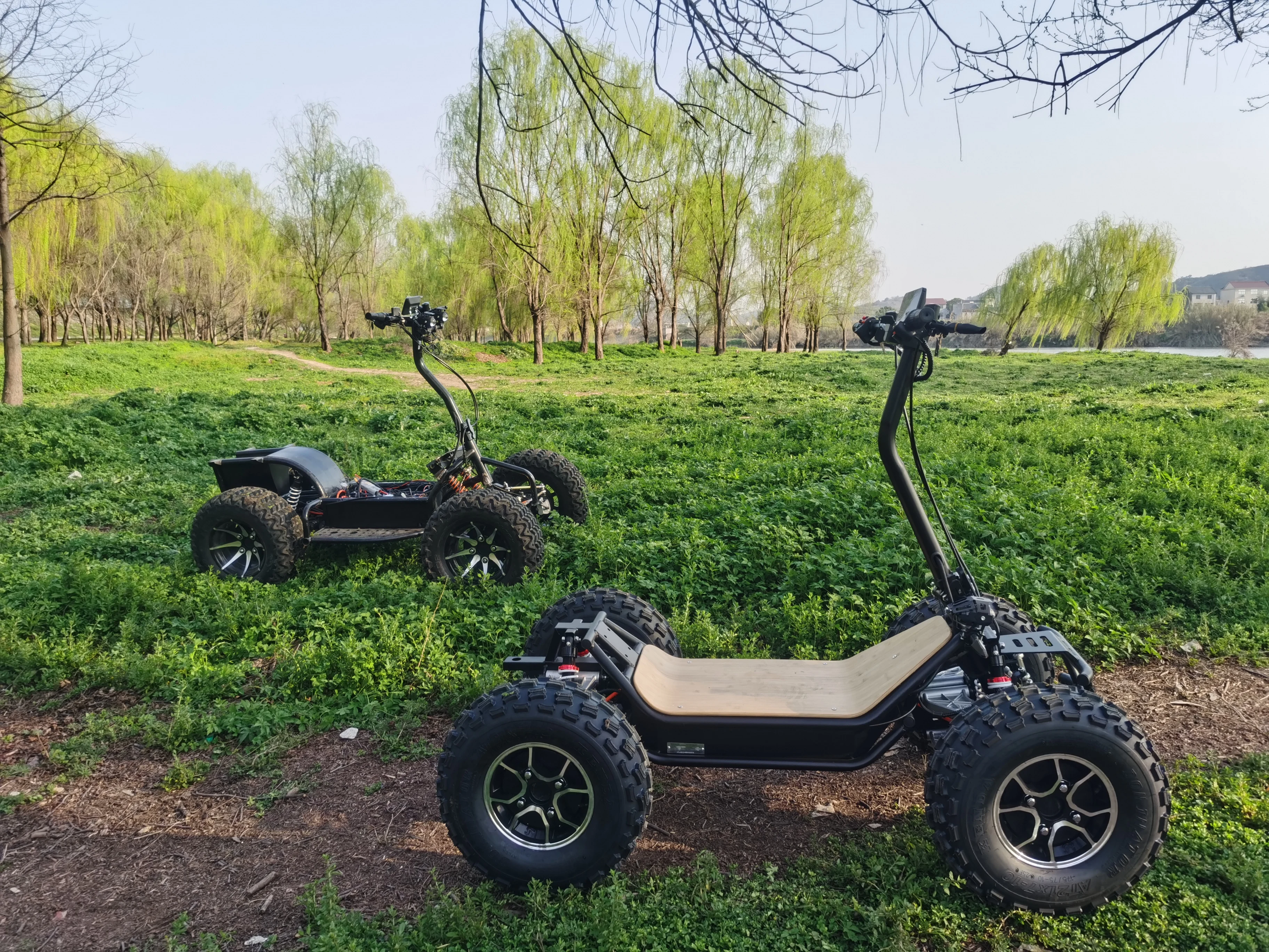 Electric 60V 4 Wheels Electronic Macpherson Independent Suspension, Made from Aluminum Alloy Four Wheel Disc Brake 60 Km/h 5-6 H