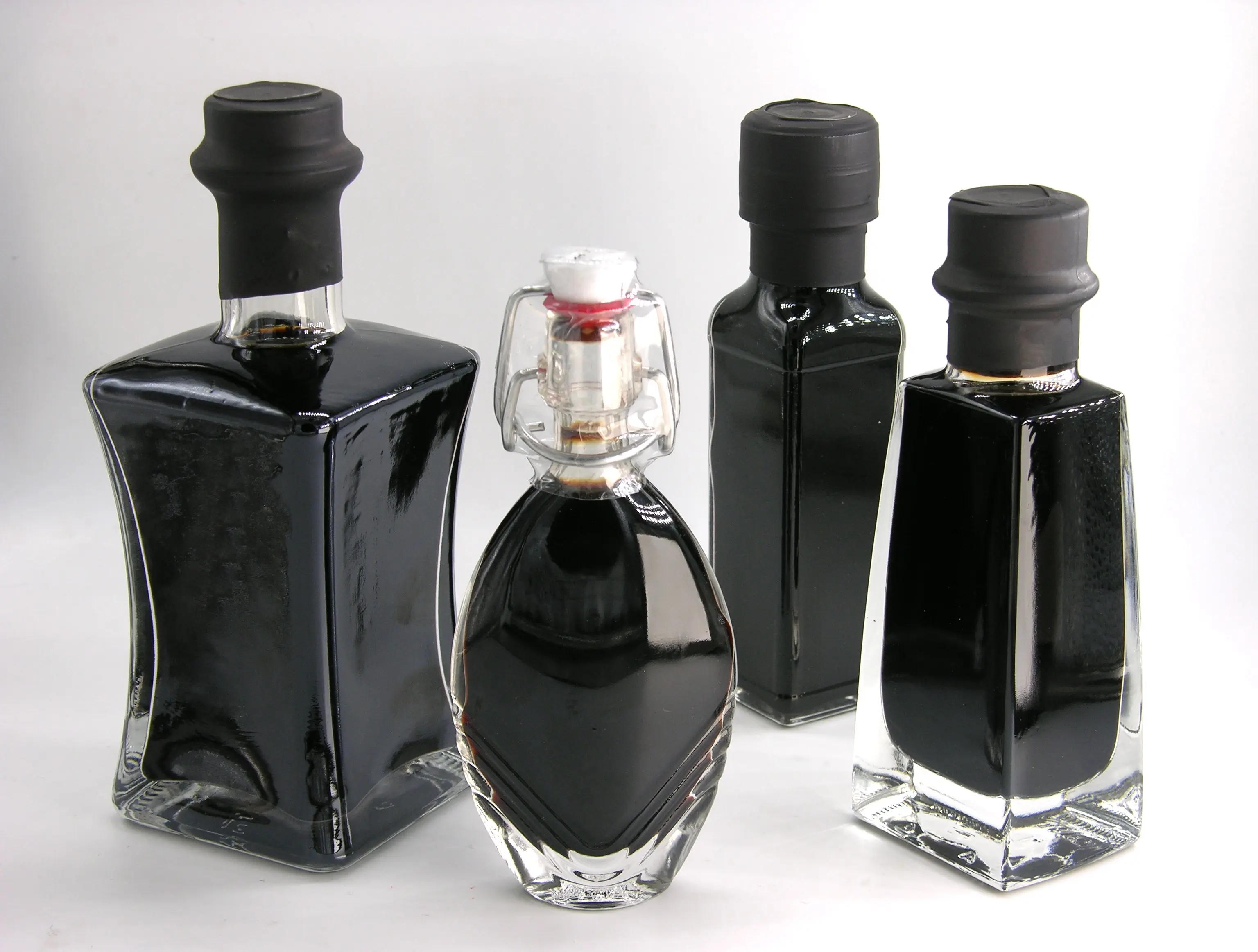 MADE IN ITALY Balsamic Vinegar 100 ml Tipical DOP Aged Premium quality Rich Sweet dense pure