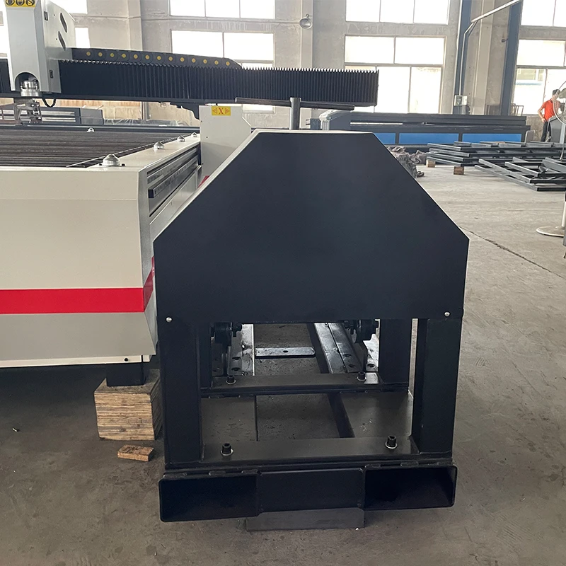 cnc plasma cutting machine with pipe cutting function can cut round pipes with a diameter of 300mm