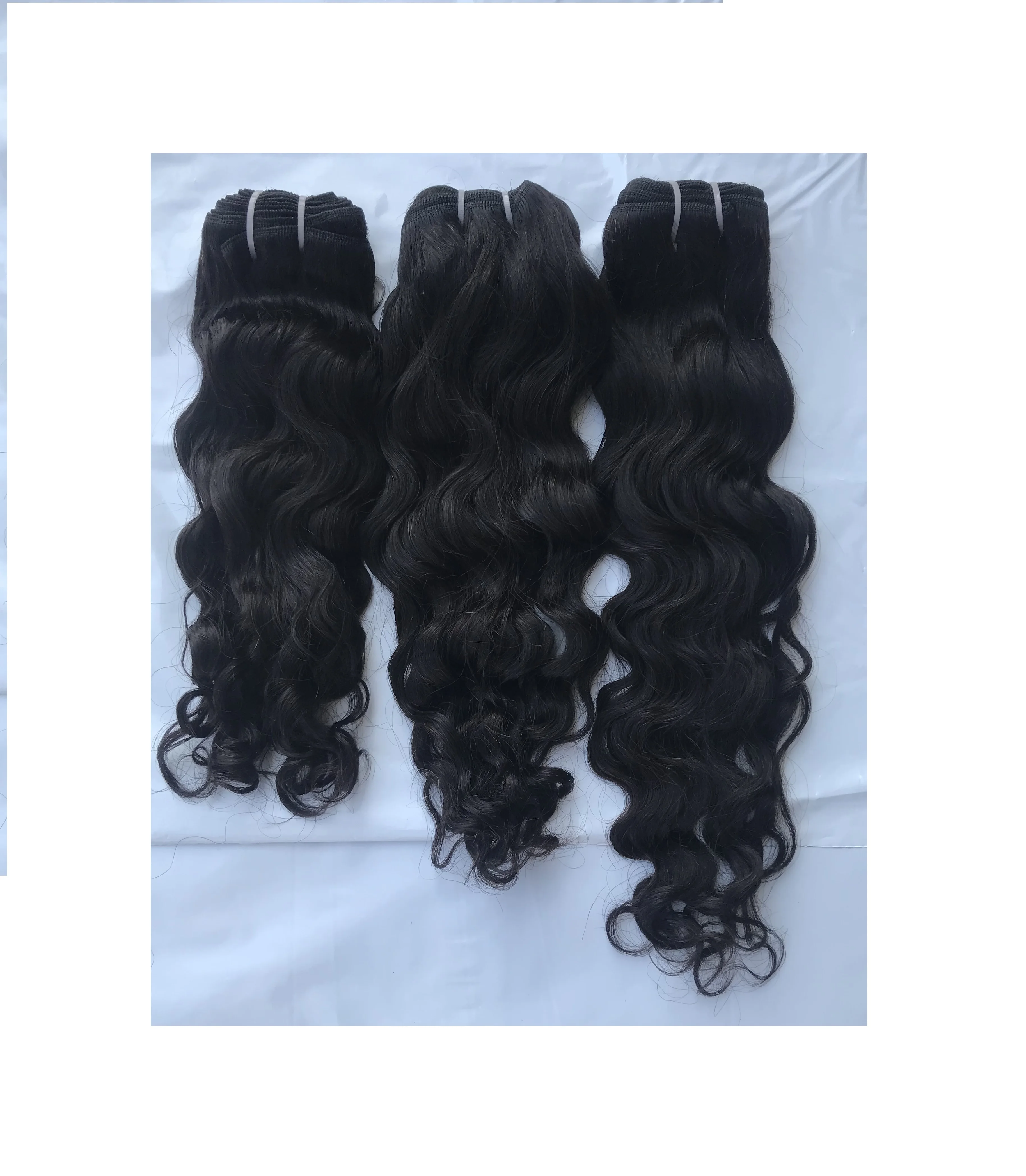 Малазийские натуральные кудрявые Человеческие волосы Remy с выравненной кутикулой оптовая продажа индийские пряди для наращивания волос 12 дюймов 14 16