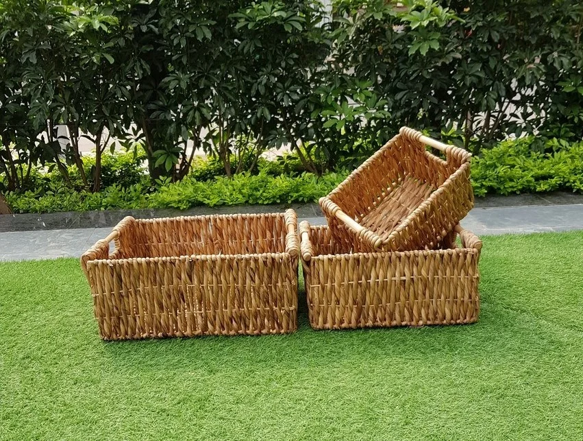 Vietnam manufacture wicker basket with handle Water hyacinth storage rectangular baskets for decoration and storage