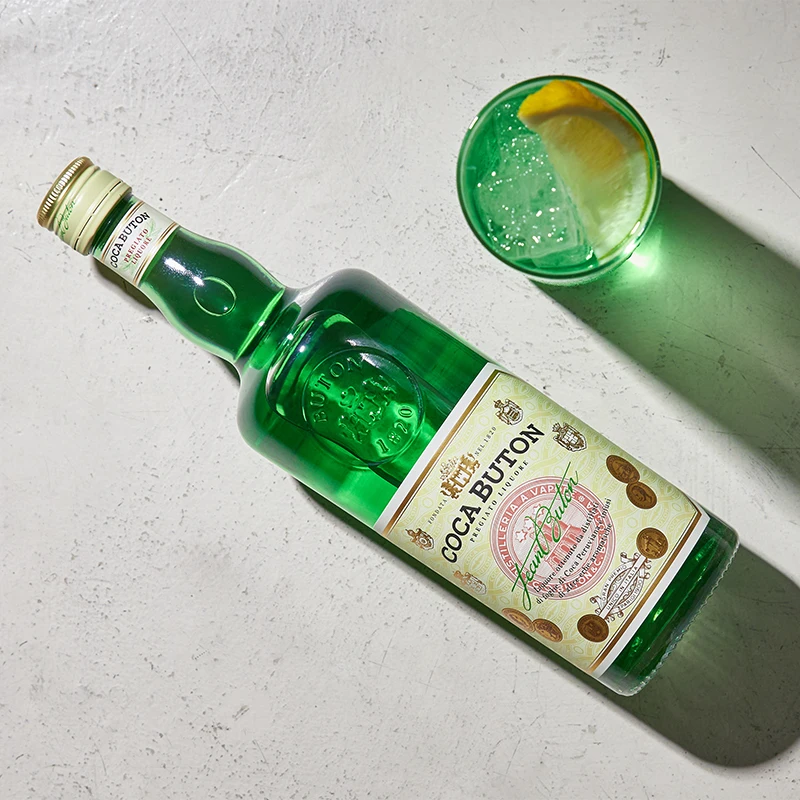 Premium line Top Quality Made in Italy Premium Liqueur Coca Buton 6 x bottle 0.70ml ready for export