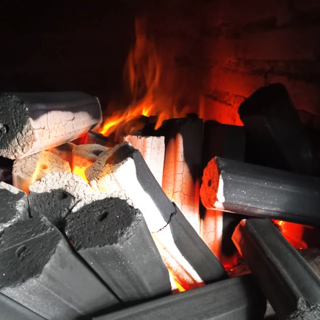 Кокосовый древесный уголь для брикетирования