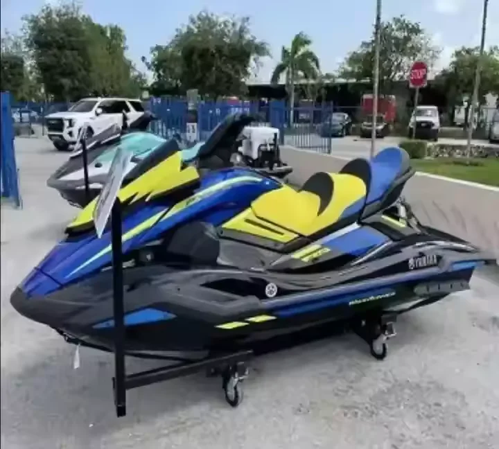 Продажа в течение ограниченного времени-оригинальный 2022/2023 Yamahaas GP1800R SVHO JetSki Waverunner Black/Titan Grey/Jet Ski готов к отправке