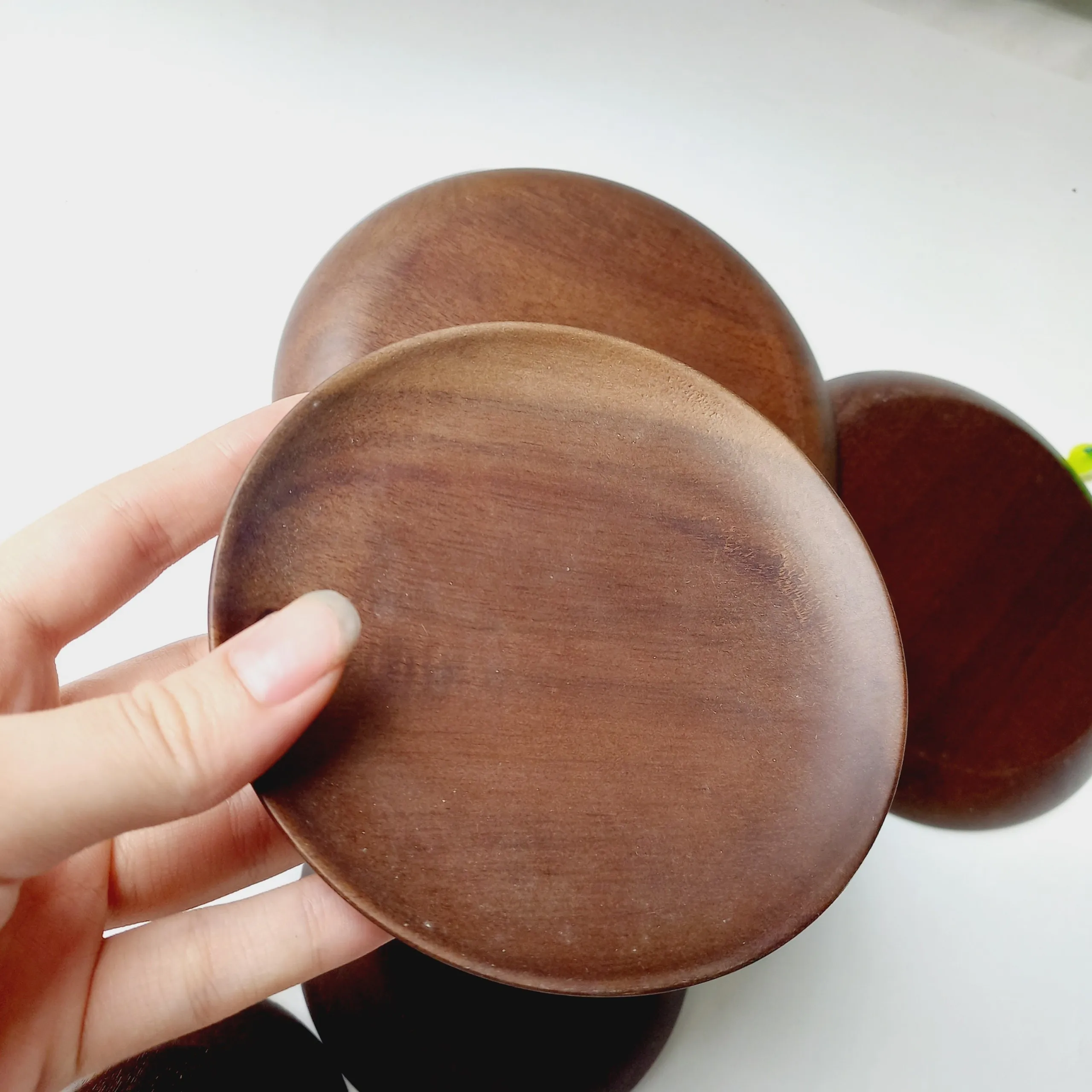 Amazon Hot Sales Wooden Serving Dishes Wood Plates For Tabletop Dinnerware Plate Sets Acacia Handmade Wood Carved Vietnam