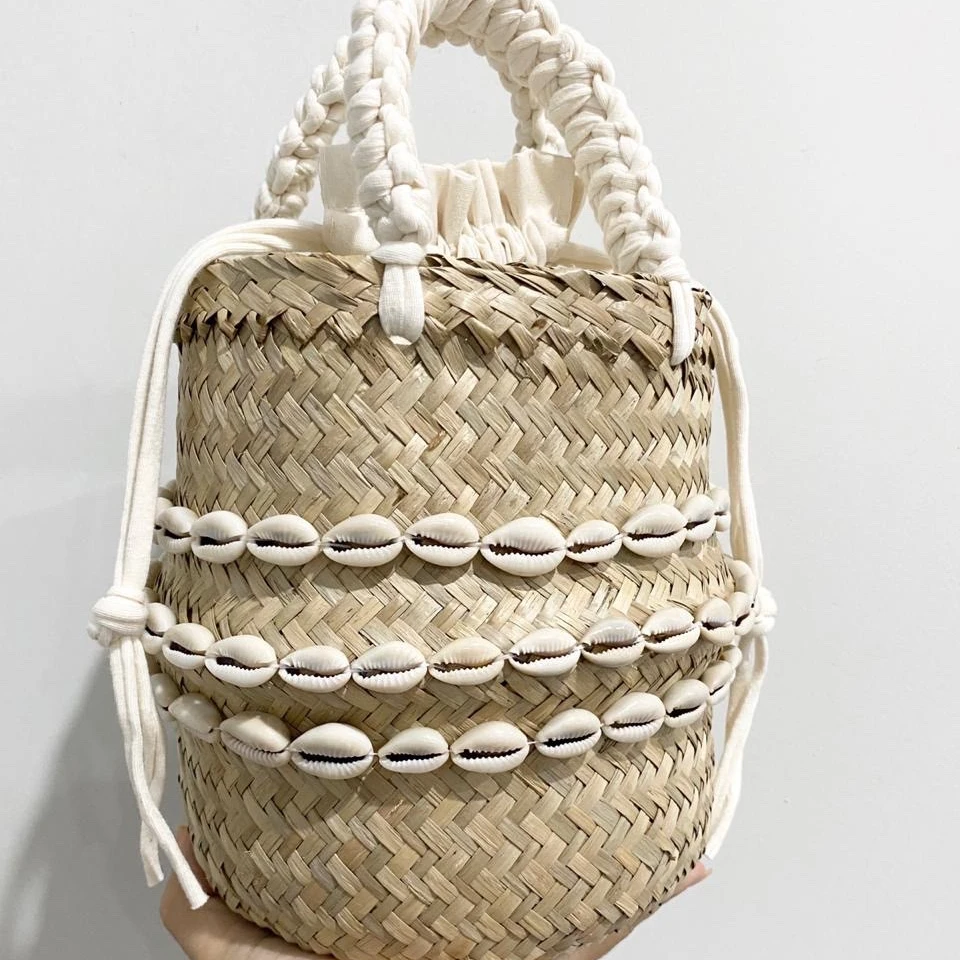 Famous in Vietnam seagrass handbag with white oysters best selling 2023 ladies bag