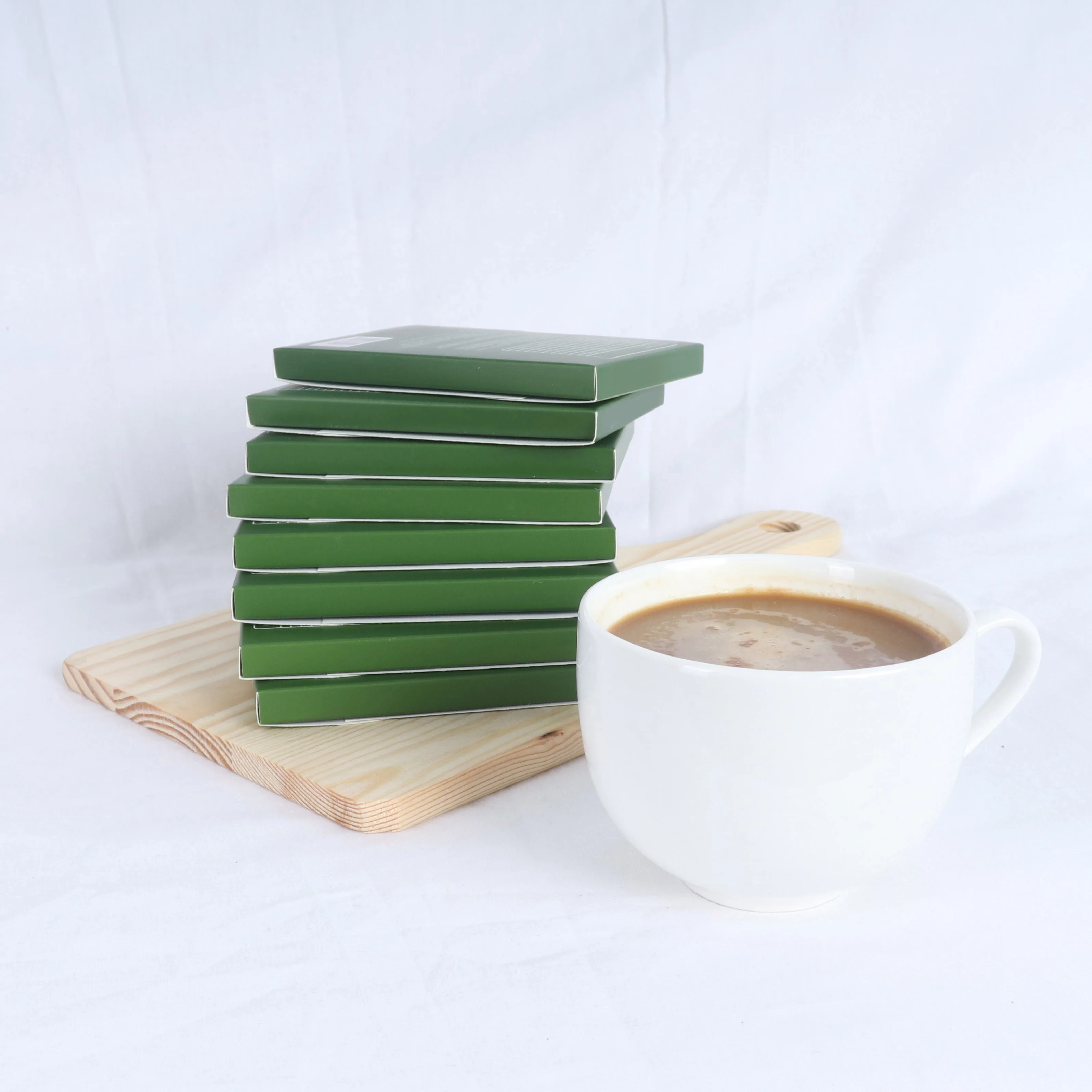 Malaysia Leading Wholesales Lower Prices OEM Available HALAL Instant Coffee Ready Mix Coffee Powder Private Label