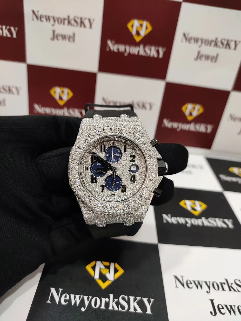 Wholesale Price Custom VVS Clarity Moissanite Diamond Studded Hip Hop Iced Out Bling Wrist Watches For Men Pass Diamond Tester