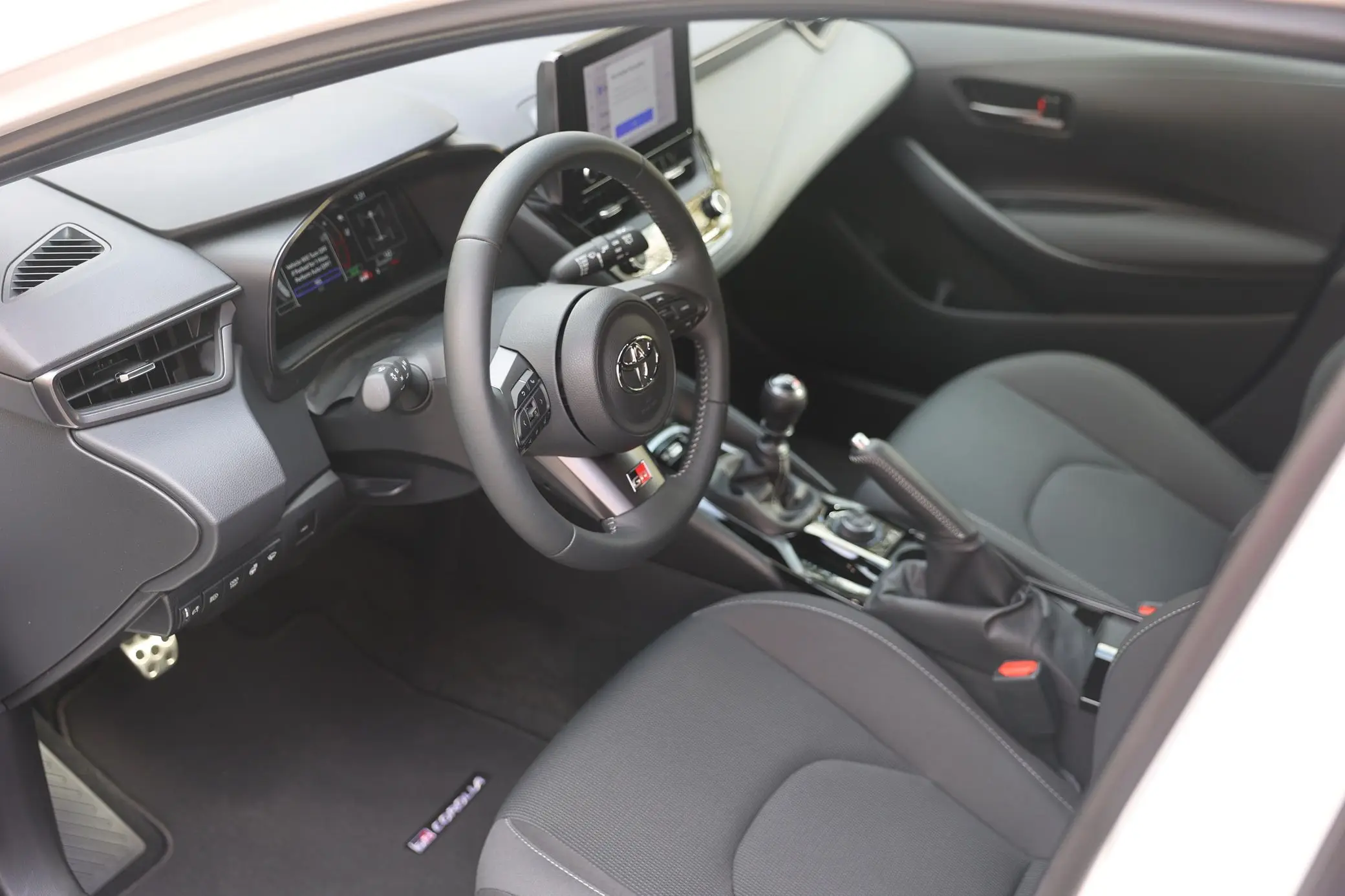 Подержанный 2023 Toyota GR Corolla Core Car