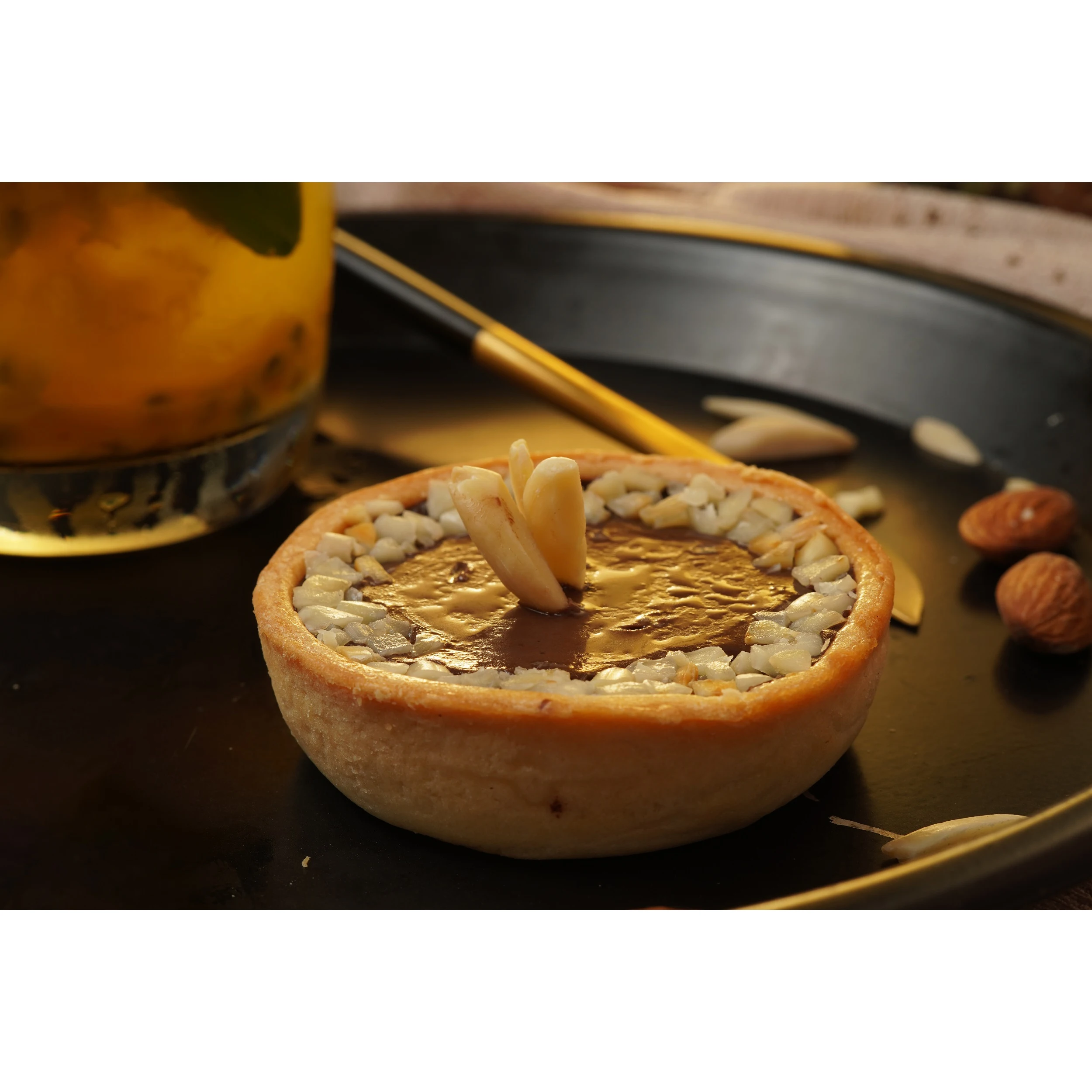 Премиум десерт для взрослых/детей, шоколад и миндаль, тарелка со сладким вкусом, стиль тарлет, оптовая продажа, происхождение из Вьетнама