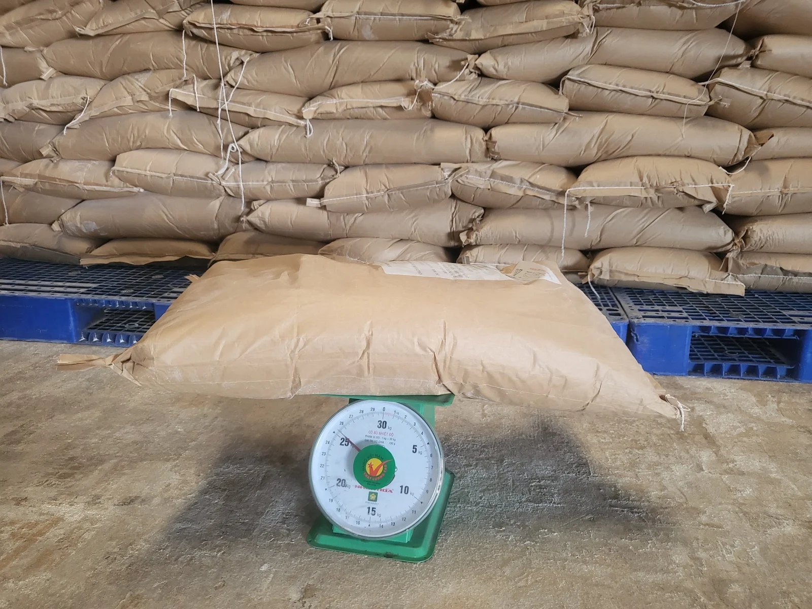 VIETNAM MODIFIED TAPIOCA STARCH AT SPECIAL PRICE FOR WHOLESALE READY TO EXPORT FROM VILACONIC MANUFACTURER