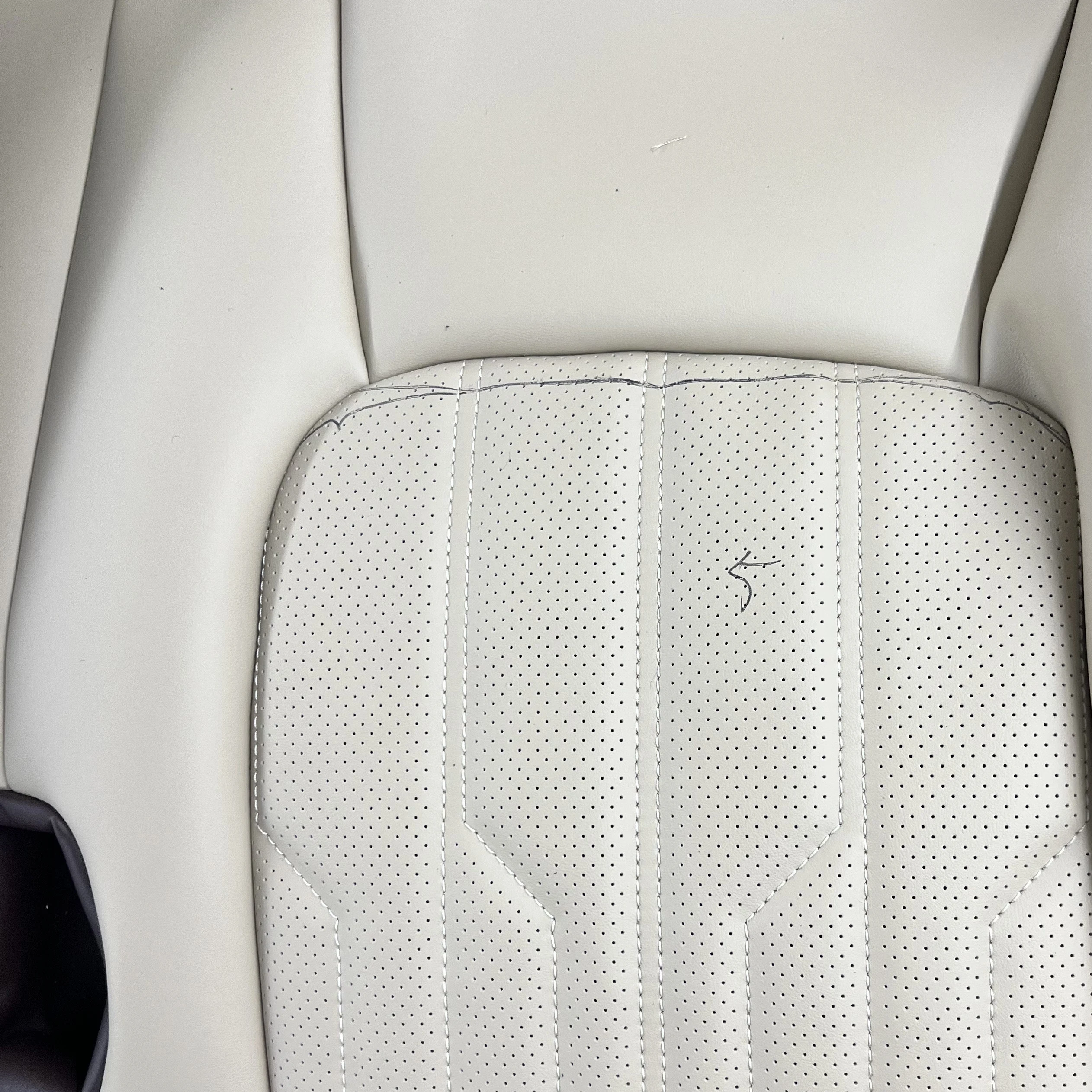 YLC OEM accepted car seat cover leather custom car seat cover for Toyota LC300