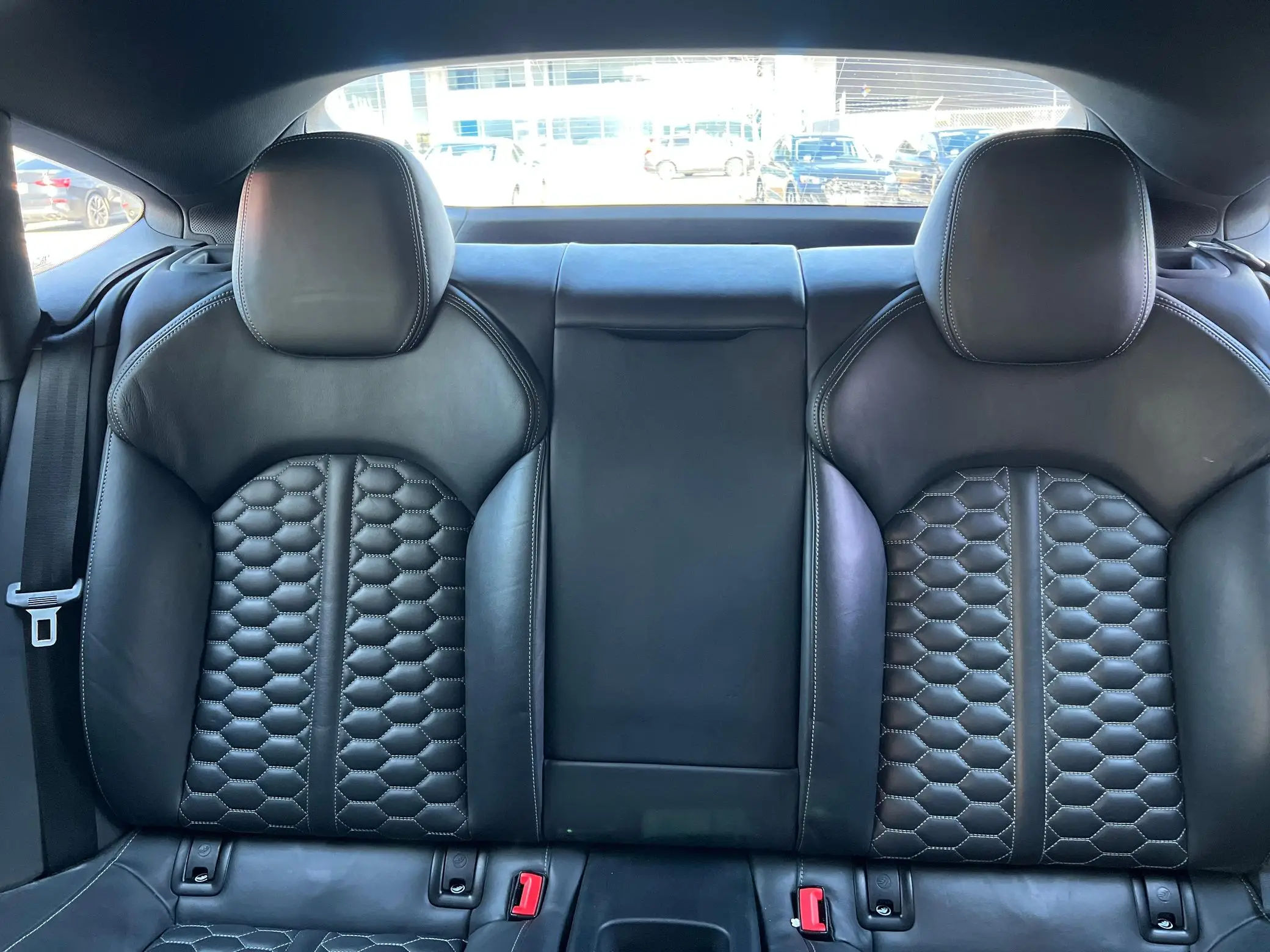 Лидер продаж Used_Cars 2014 Audis-RS7 V-8-AWD с двумя турбинами продажа немодифицированных автомобилей