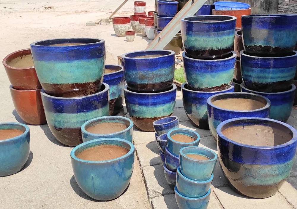 High quality wholesale large glazed ceramic garden pots from Viet Nam manufacturer custom color