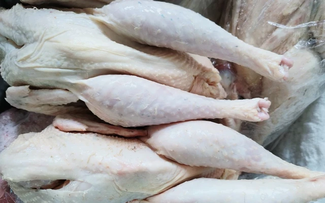 Где купить дешевое цельное тело замороженной курицы оптом и в