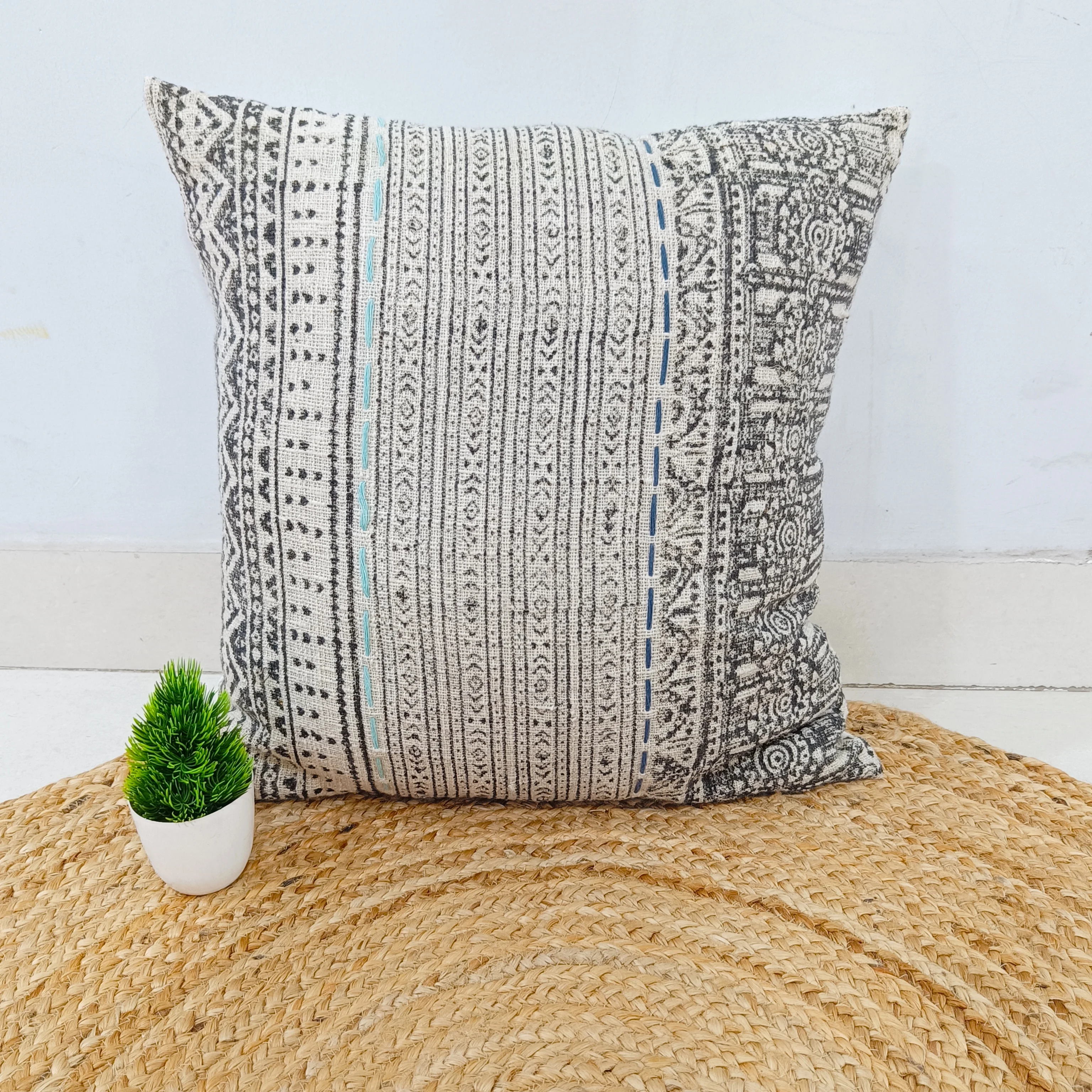 Hand Block Printed Cushion Cover Comfortable Hand Made Living Room Bed Room Pillow Cover Hand Loomed Indian Luxury Pillow Cases