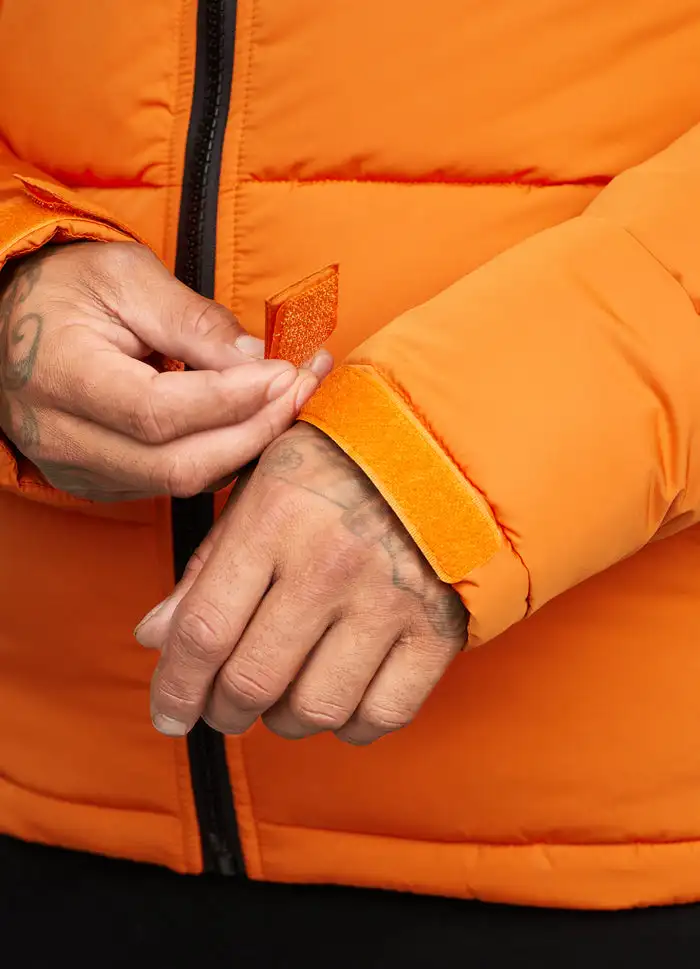 2023 New Design Fashion Winter Puffer Shiny Jacket Plus Size Men Padding And Coats White Duck Down Jacket