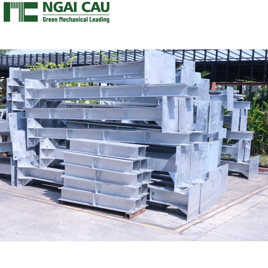 Steel Equipment Support Column Made by Vietnamese in Compliance With Strict Regulations Ensuring Worker Safety