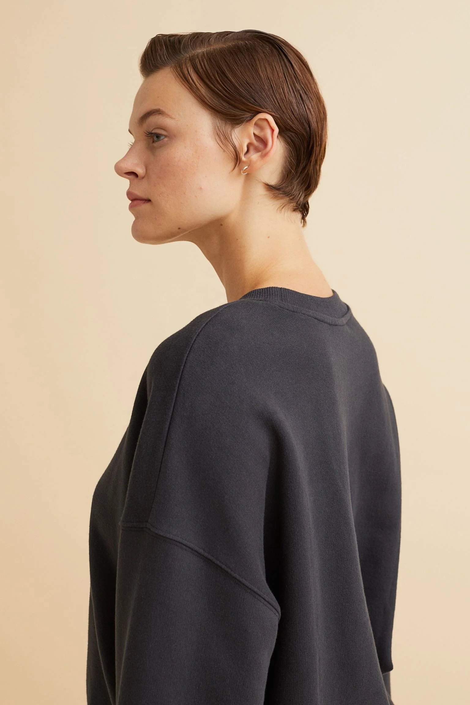 Wholesale Blank High Visibility Vintage Custom Print Design Heavy Crewneck Hoodies Korean Women Baggy Off Shoulder Sweatshirts