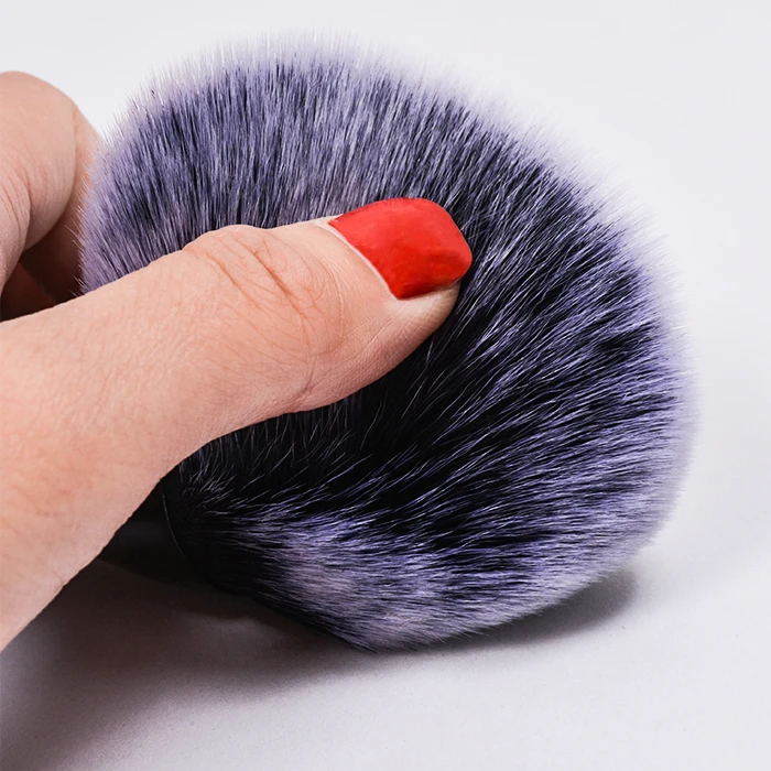 Dongshen High Quality Wooden Handle Synthetic Hair Facial Blusher Powder Brush Private Label Flame Shape Brush Makeup