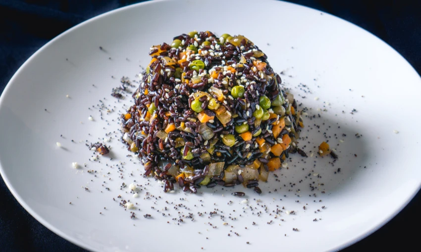 HIGH QUALITY MADE IN ITALY IDEAL FOR RICE SALAD AND SIDE DISH BLACK RICE FOR HORECA