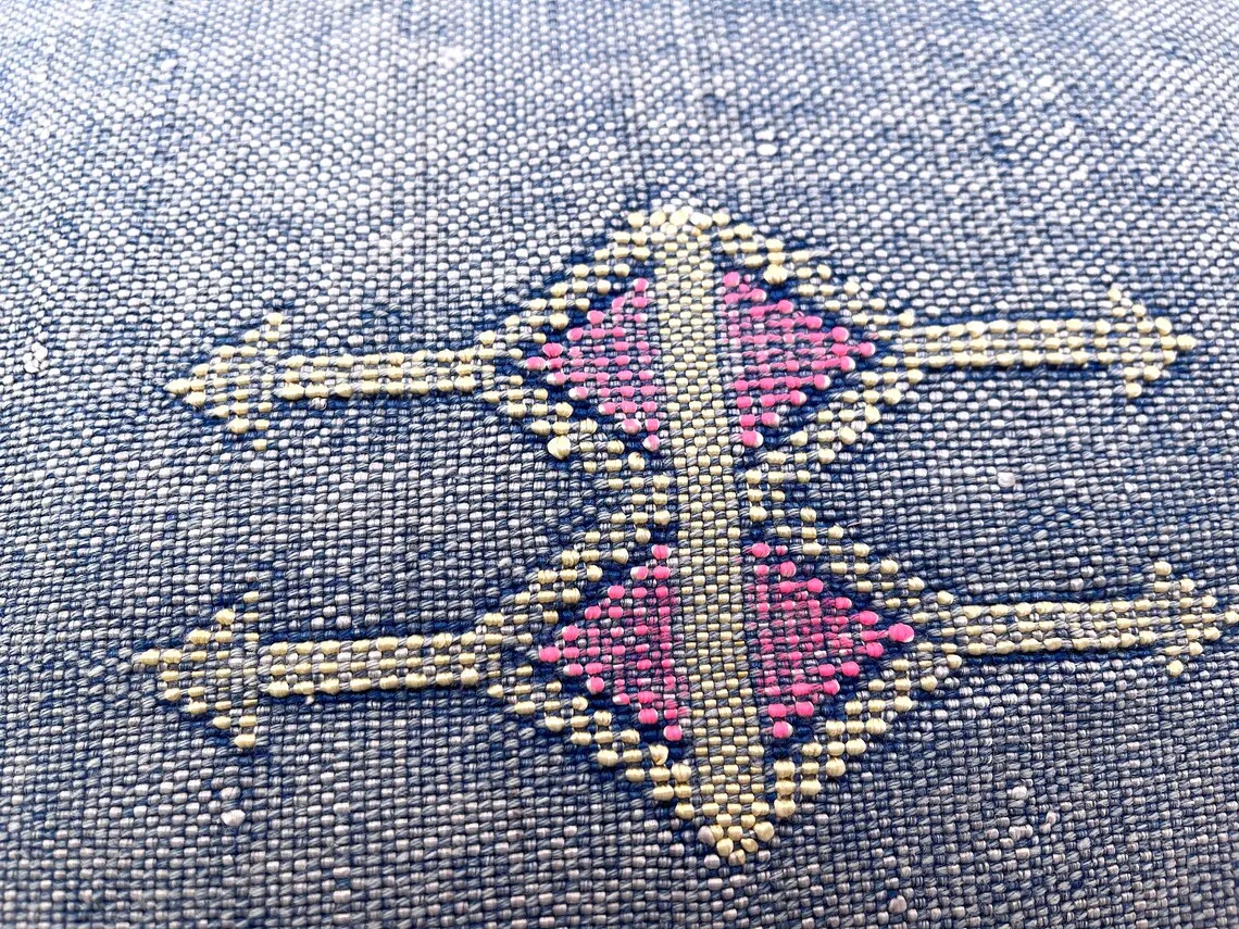 48 x 48 cm Blue Silk Pillow Embroidered Cactus Decorative Throw Pillow Cover for Dressing up Your Space