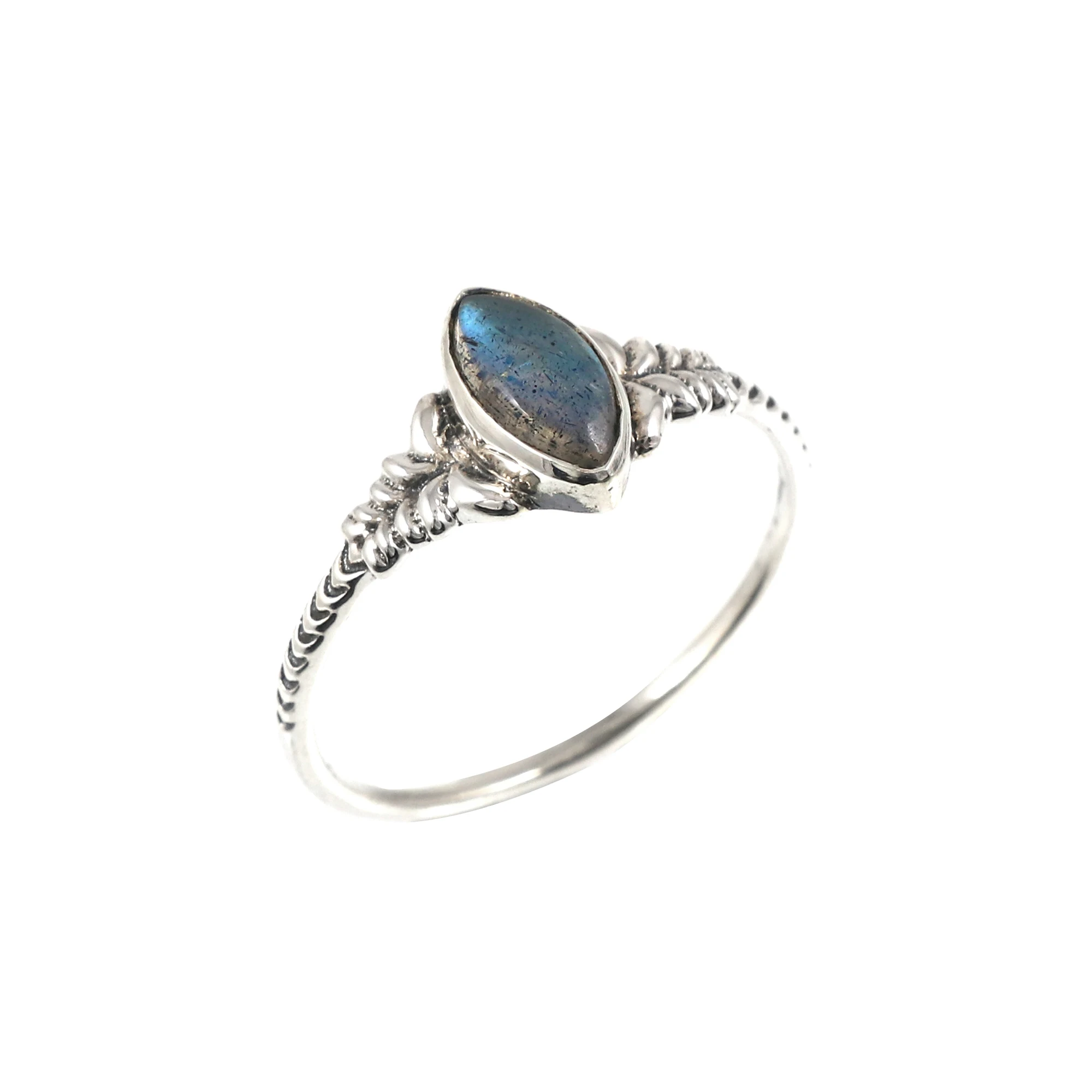 Minimal Nature Silver Jewelry Ring Wholesale Garnet and Natural Gemstone for Wedding and Party