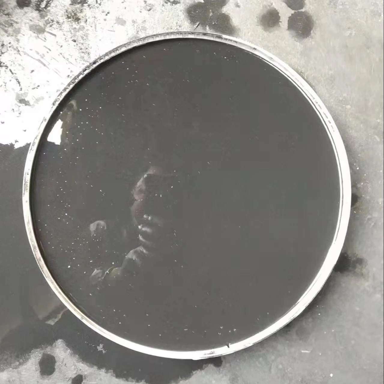 The factory sells high-quality graphite emulsion, forging and demoulding, good price and fast delivery