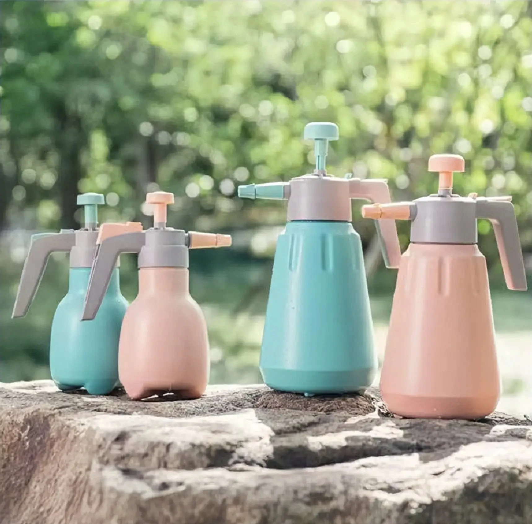 High Quality Manual Pneumatic  Hand-held Air Pressure Plastic Water Sprayer