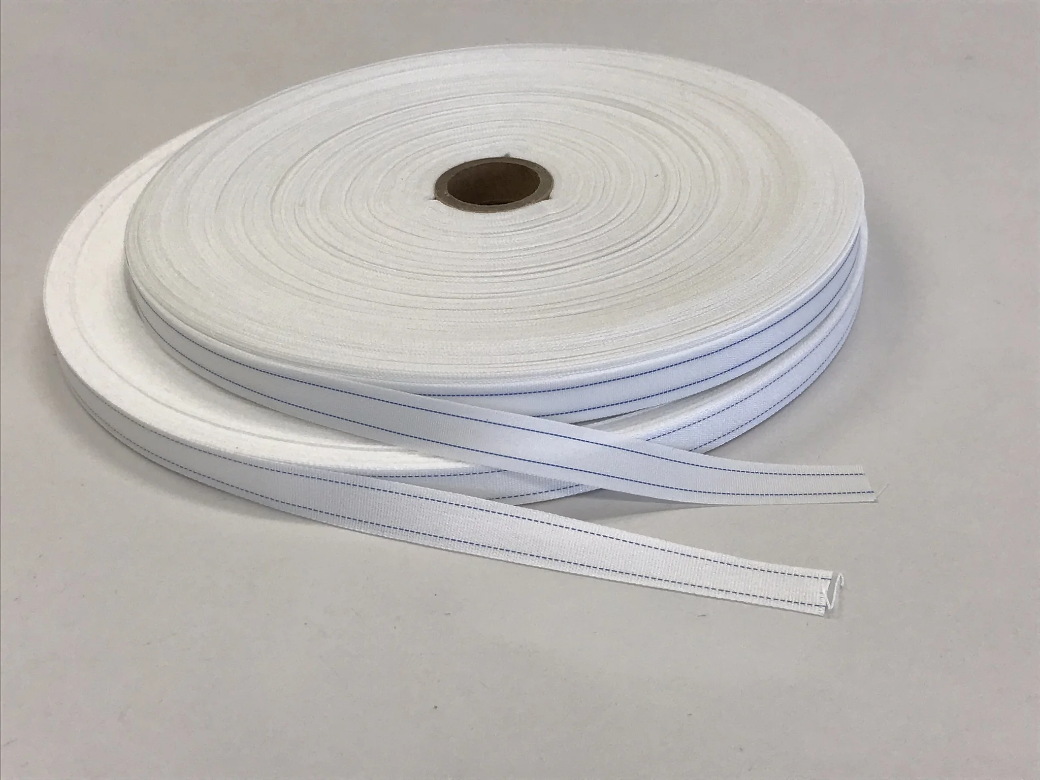 Easy to use Ironer guide tape ultrasonic welder QP-01for polyester tape.