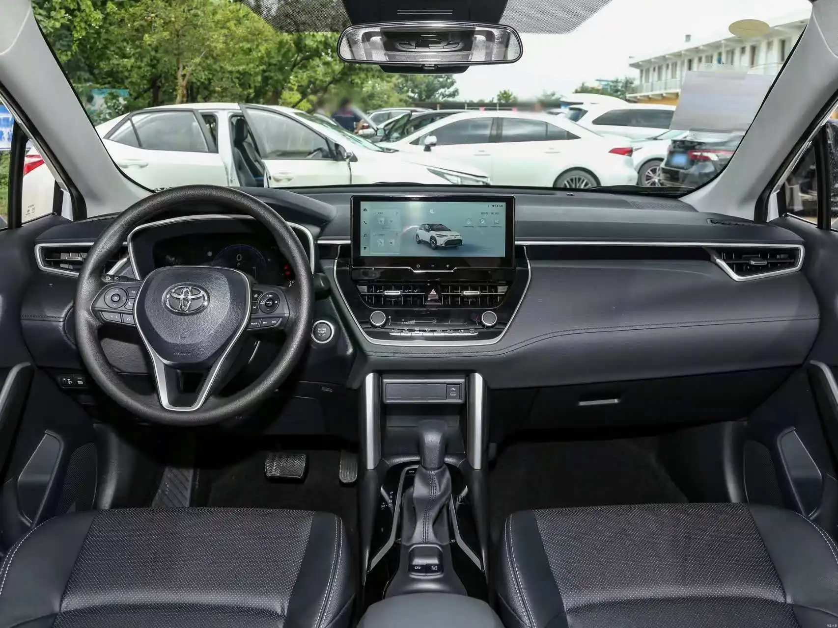 Toyotas передний посадочный модуль 2.0L CVT двухприводный городской компактный внедорожник GM-W Спецификация