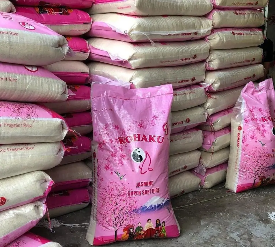 Jasmine rice in Vietnam  long grain rice 5% broken wholesale price long grain parboiled rice